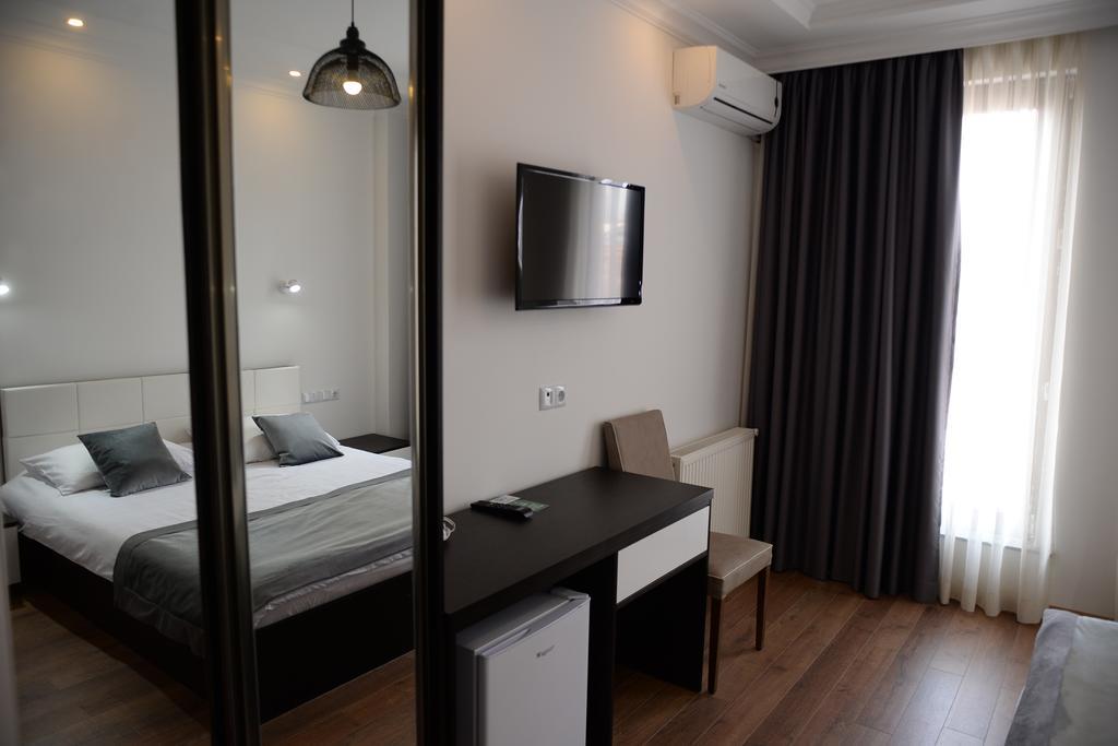 Guest House Gantiadi Batumi Eksteriør bilde