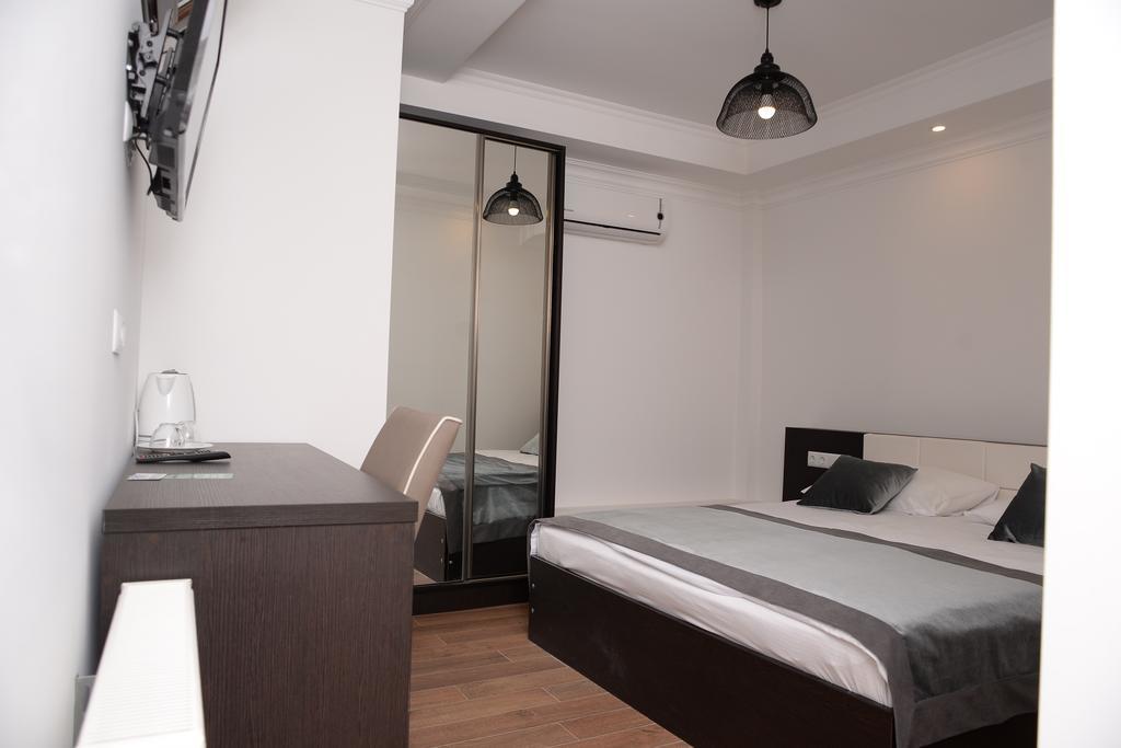 Guest House Gantiadi Batumi Eksteriør bilde