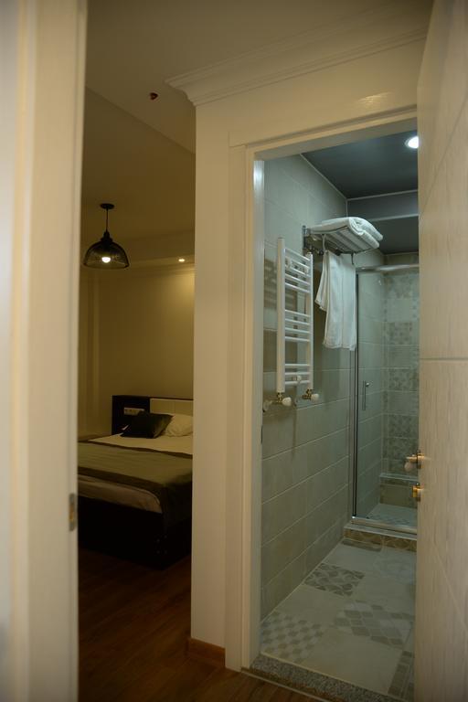 Guest House Gantiadi Batumi Eksteriør bilde