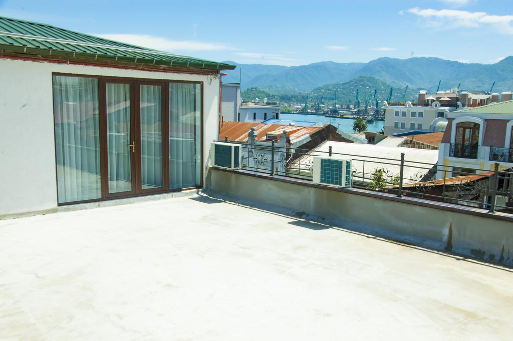 Guest House Gantiadi Batumi Eksteriør bilde